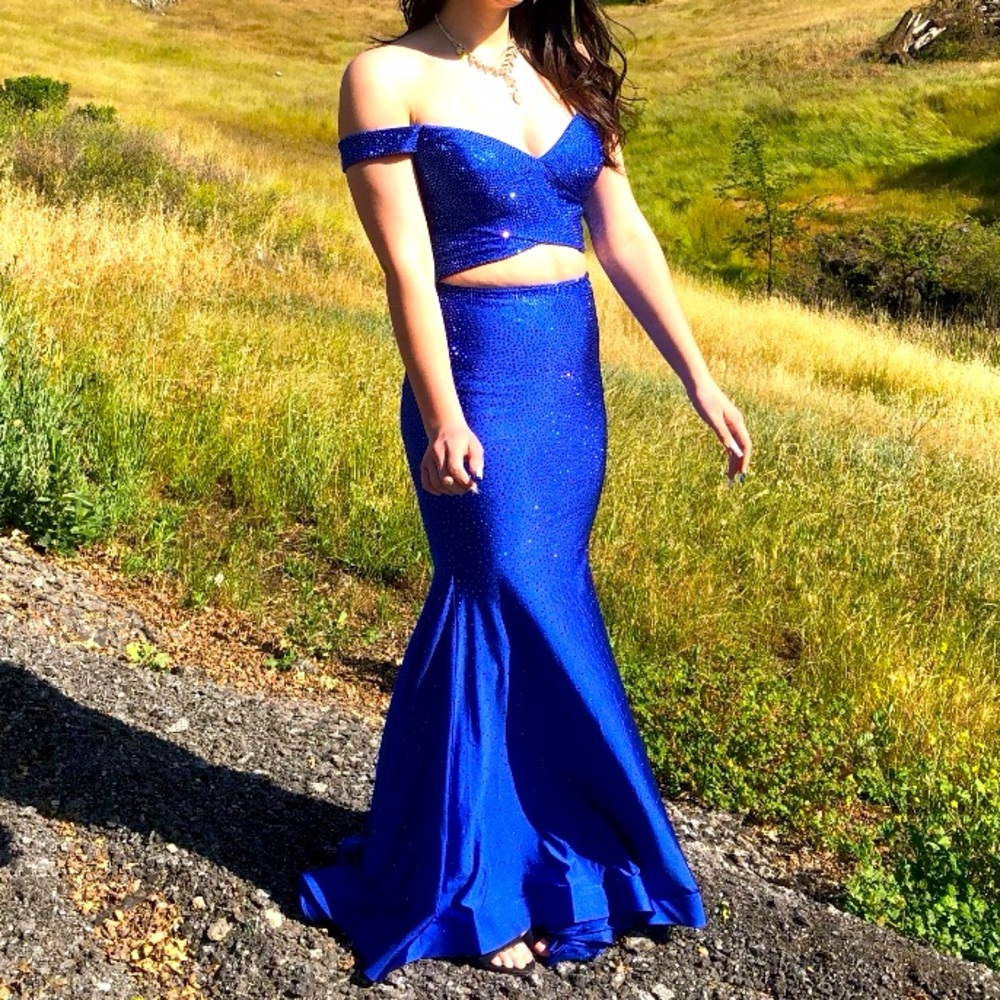 Camille prom blue dress sz 10, two pieces, mermaid cascading skirt elegant